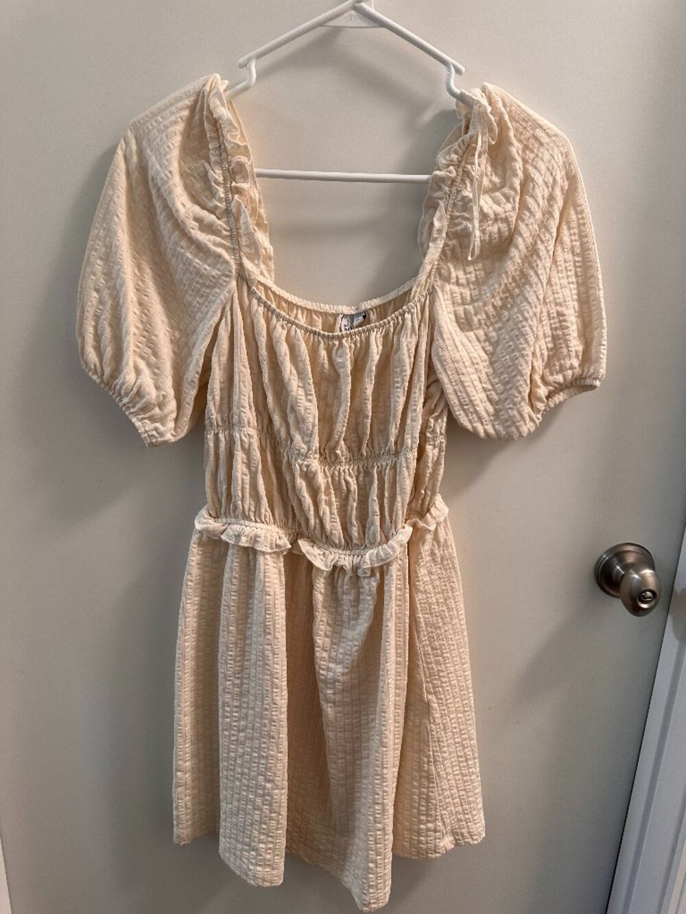 & Other Stories Cream Textured Puff Sleeve Mini Dress — XS
